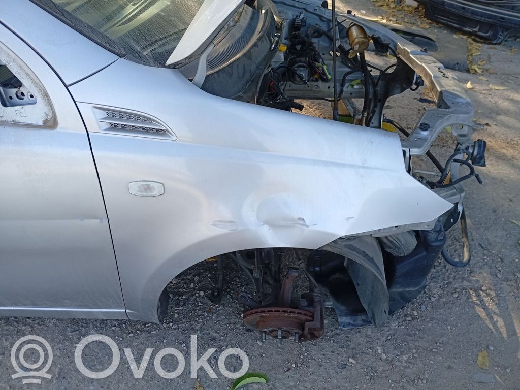 Chevrolet Aveo Sparnas 