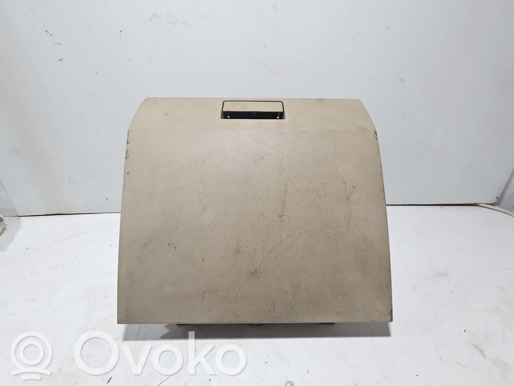 Dodge Caliber Glove box 