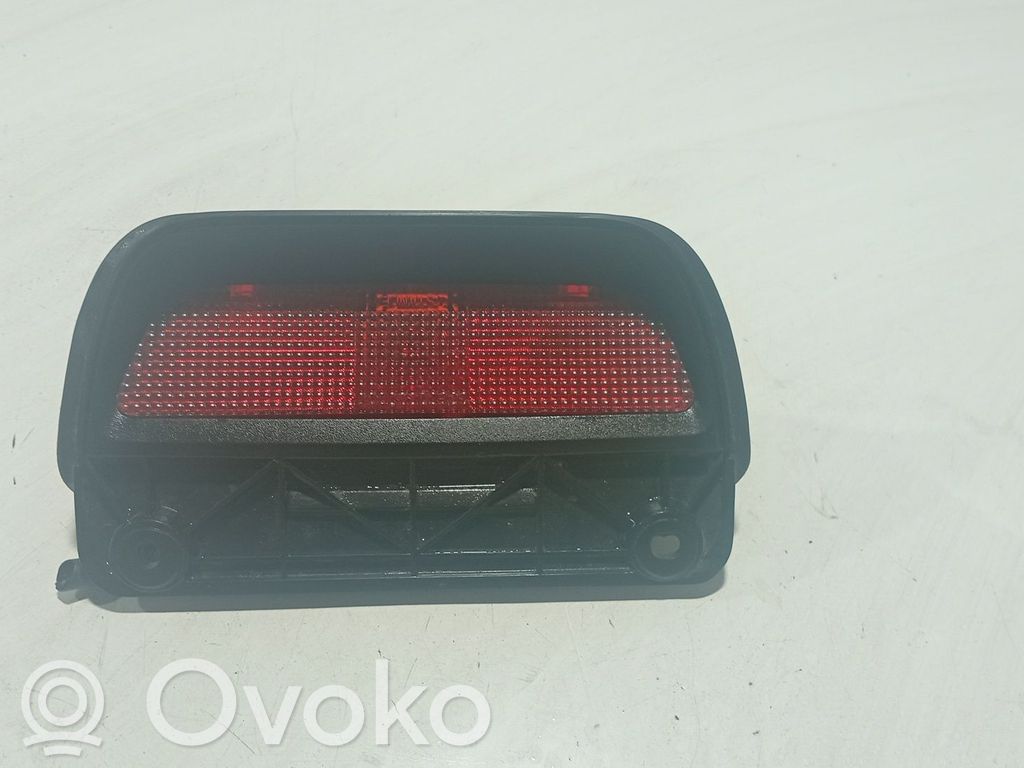 Honda CR-V Third/center stoplight 