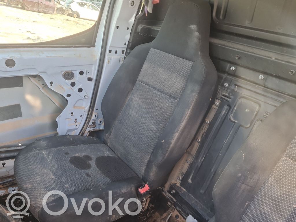 Siège passager avant   ADD06185