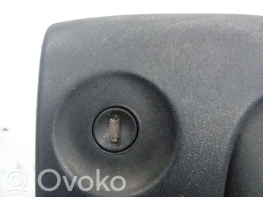 Renault Kangoo I Maniglia esterna per portiera anteriore