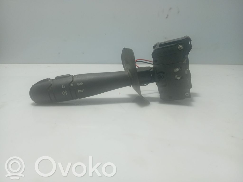 Interruptor de control del panel de luces   7701048956