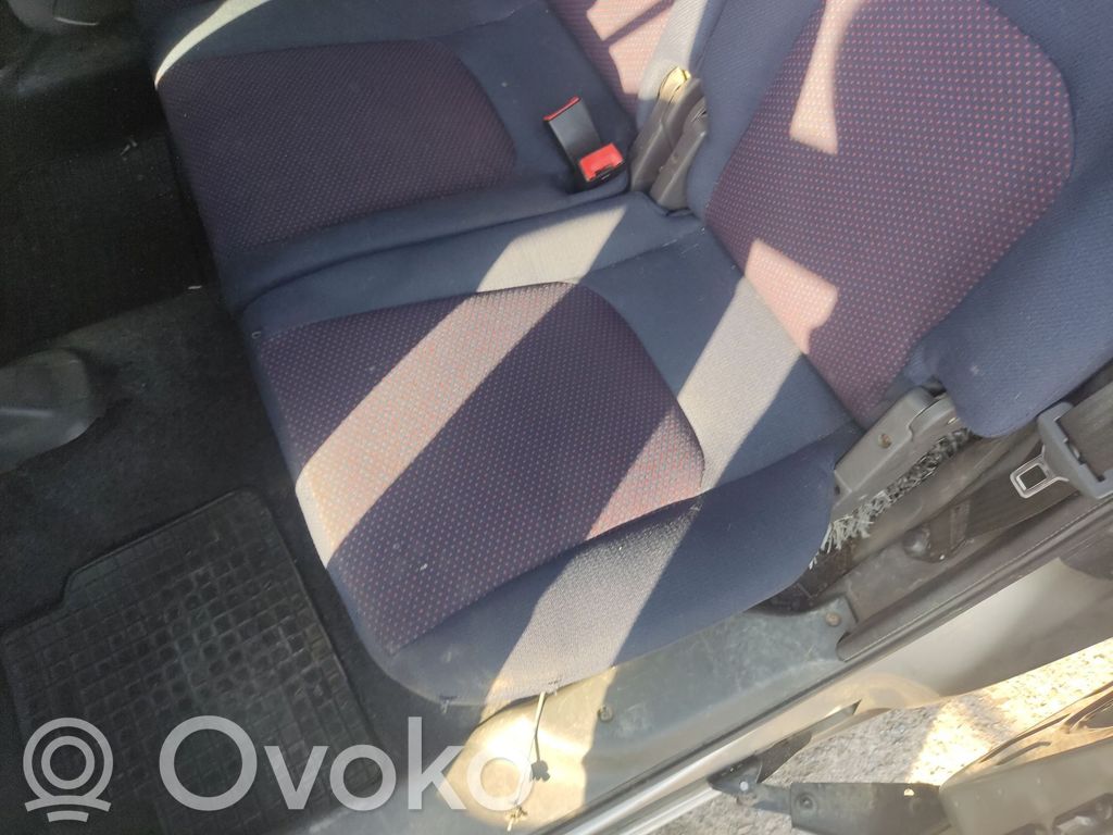 Asiento trasero   46794670,46794671