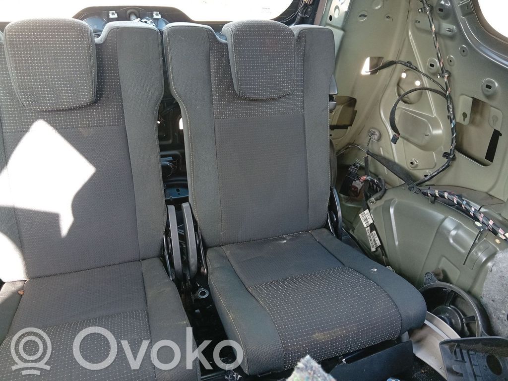 Takaistuin   880105672R