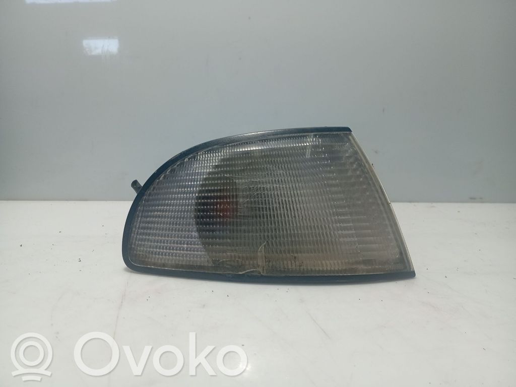 Audi A4 S4 B5 8D Frontblinker 