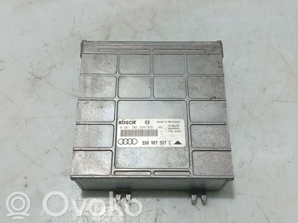Unidad de control/módulo del motor   0261203938,8D0907557C