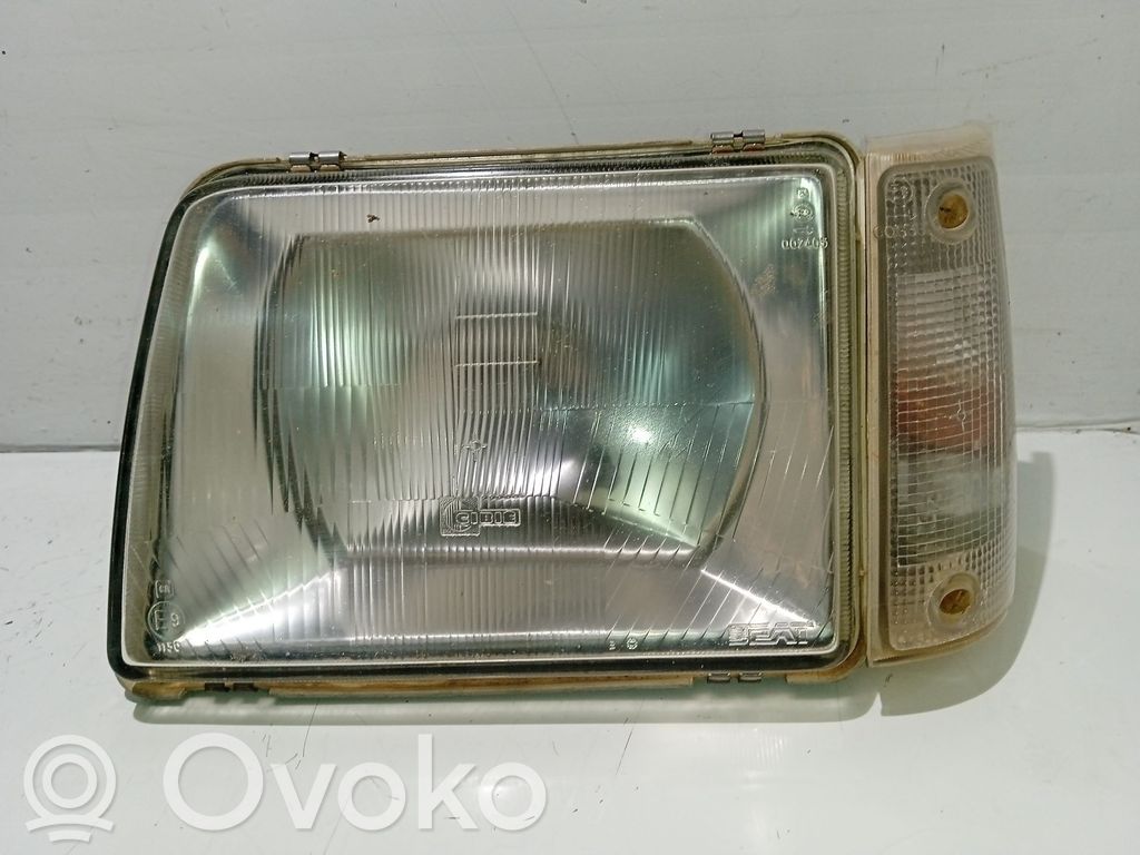 Seat Marbella Headlight/headlamp 