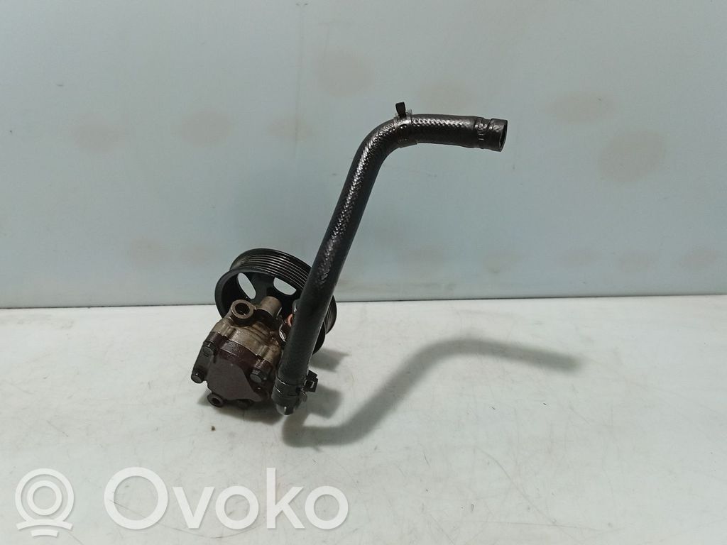 KIA Sorento Ohjaustehostimen pumppu 