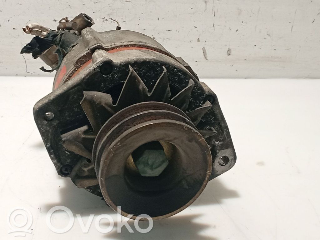 Nissan Serena Ģenerators 