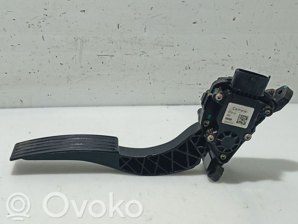 Acceleration sensor   50100101,556959