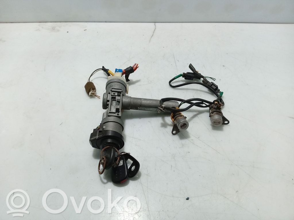 Hyundai Trajet Ignition lock 