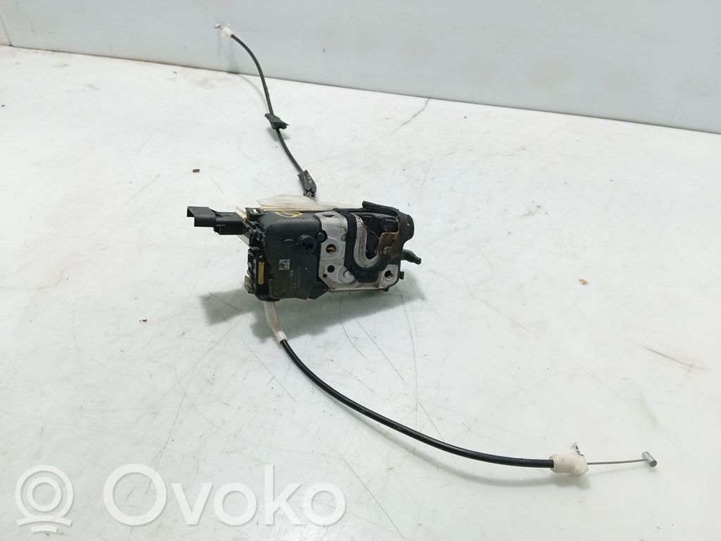 Citroen C5 Front door lock 