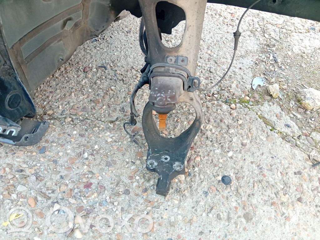 Front control arm   3521J8