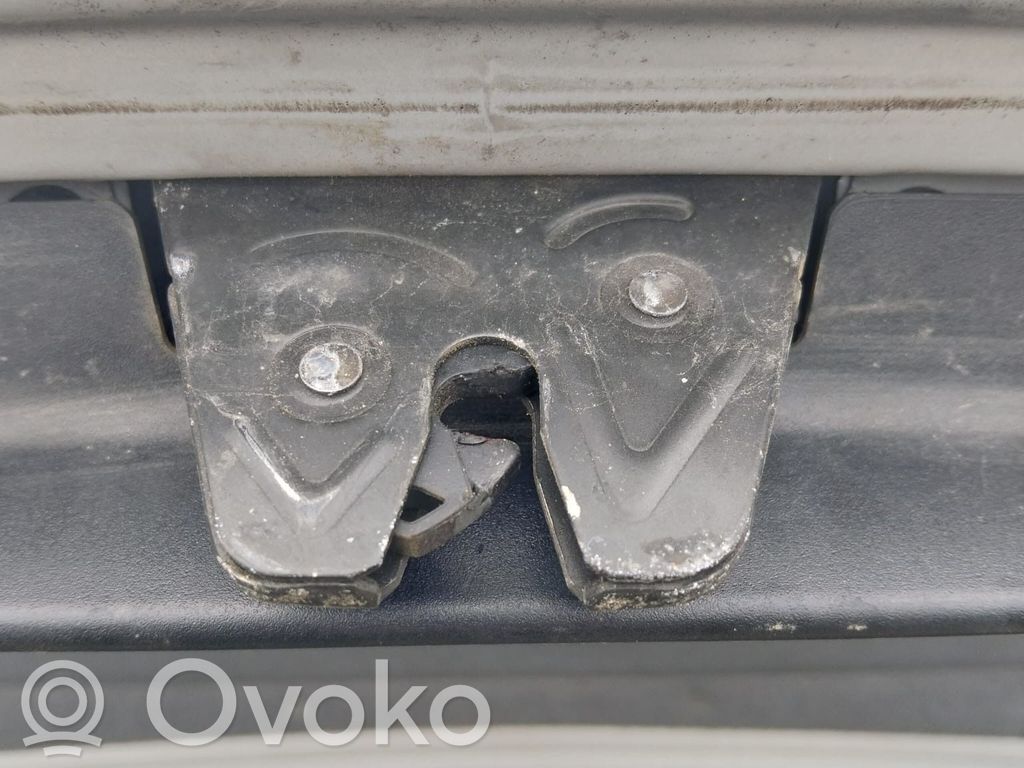 BMW 5 E39 Tailgate lock latch 
