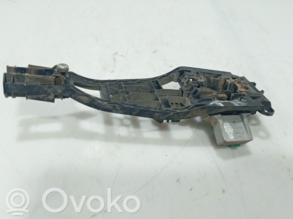 Opel Corsa D Takaoven ulkokahva 