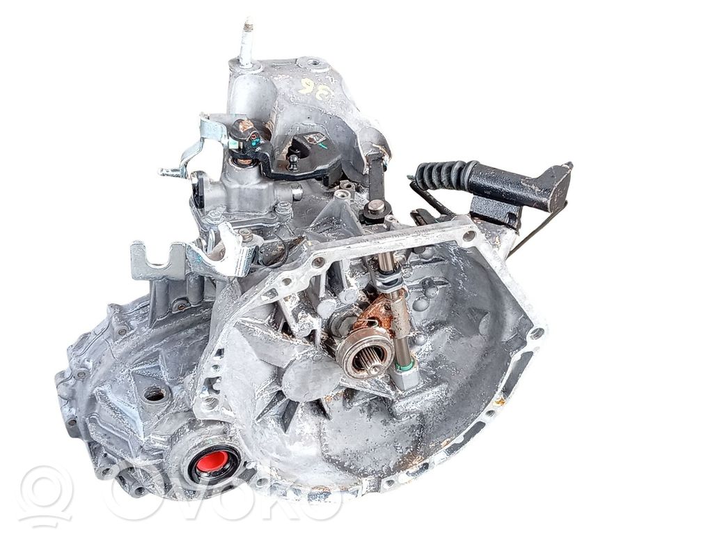 MG ZS Manualna 5-biegowa skrzynia biegów 