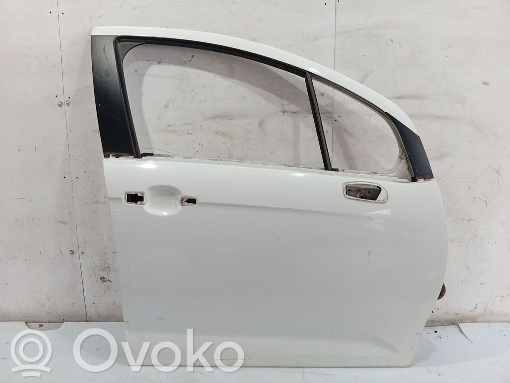 Priekinės durys   9004CG