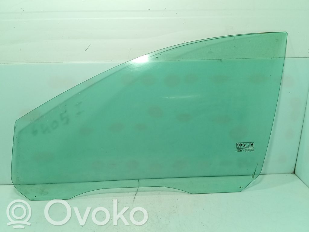 Ford Focus priekšējo durvju stikls (četrdurvju mašīnai) 