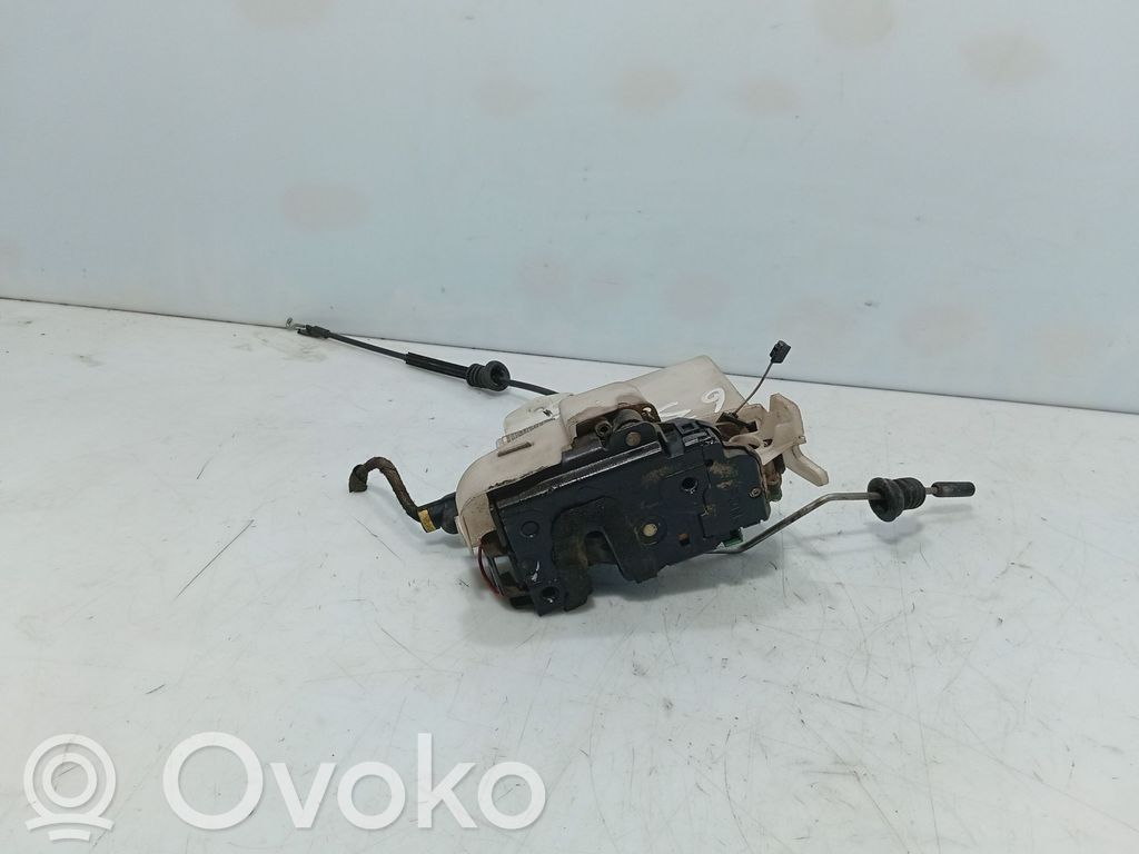 Volkswagen Polo Etuoven lukko 