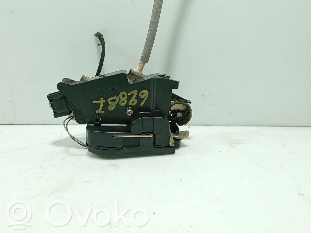 Mercedes-Benz Vaneo W414 Zamek drzwi przednich 