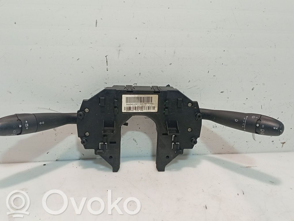 Citroen C4 Grand Picasso Interruptores/botones de la columna de dirección 