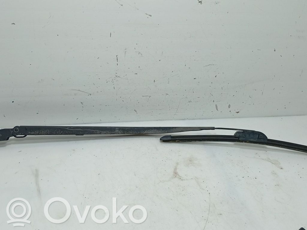 Nissan Primera Braț ștergător față
