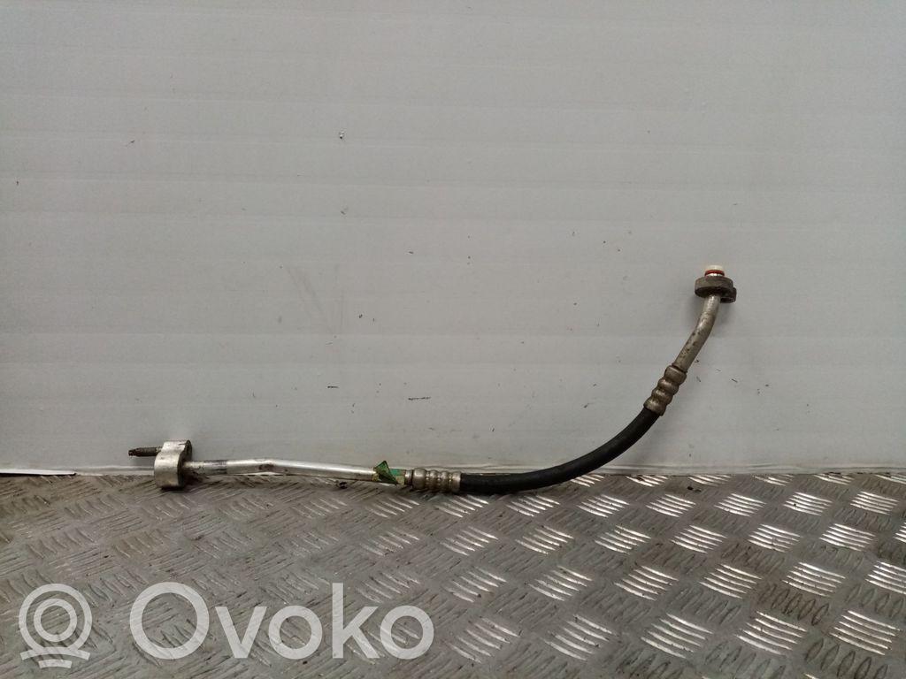 Ford Focus Durite de refroidissement tube 
