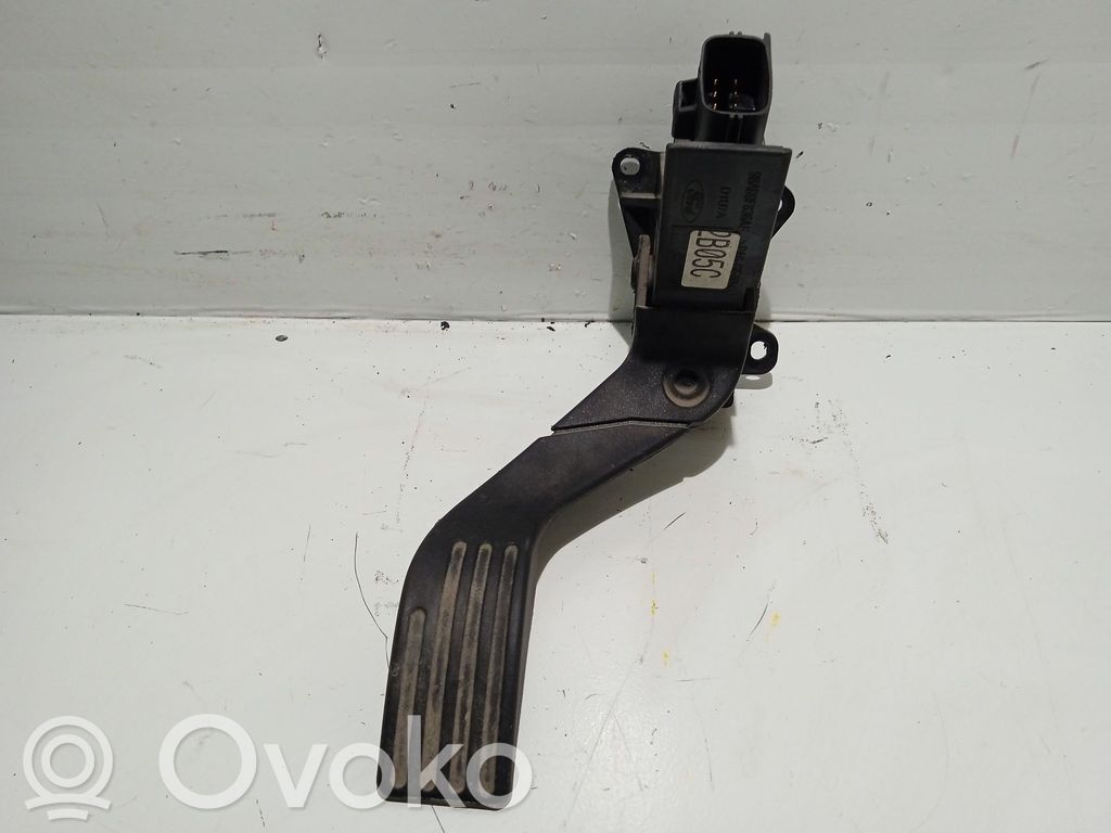 Accelerator throttle pedal   28AB9F836AE