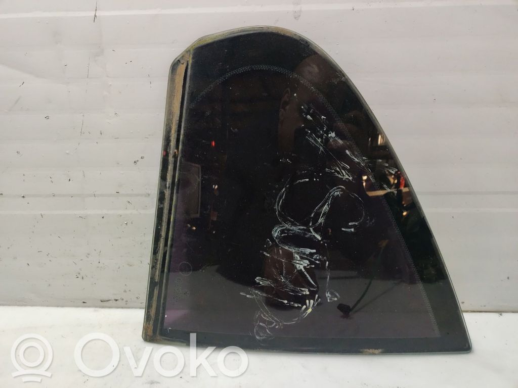 BMW 5 E39 Szyba karoseryjna tylna 