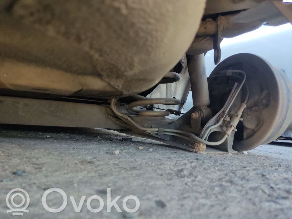 Opel Corsa C Eje trasero con reductor 