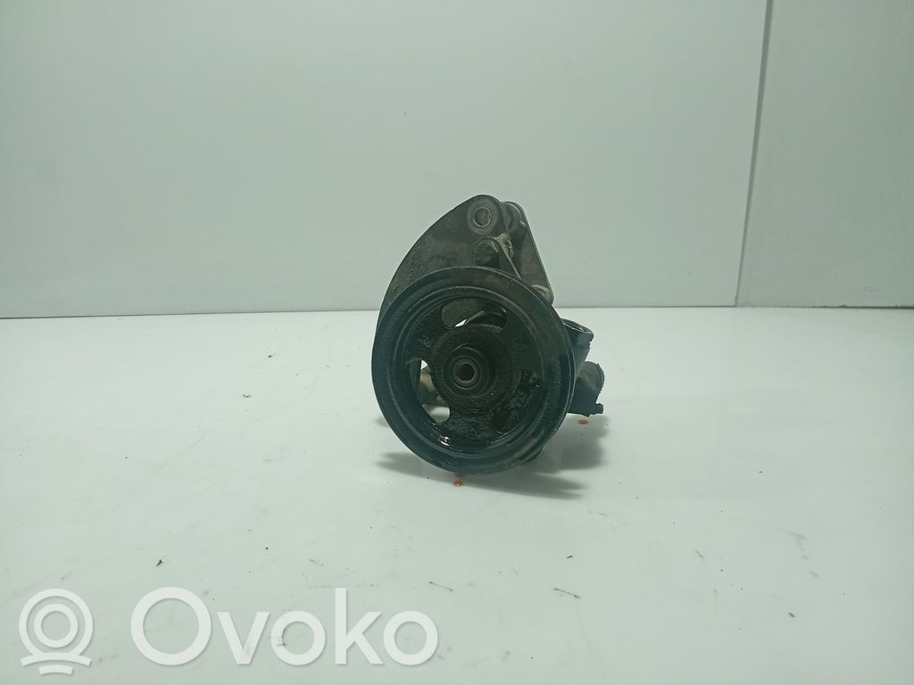 Opel Corsa B Ohjaustehostimen pumppu 