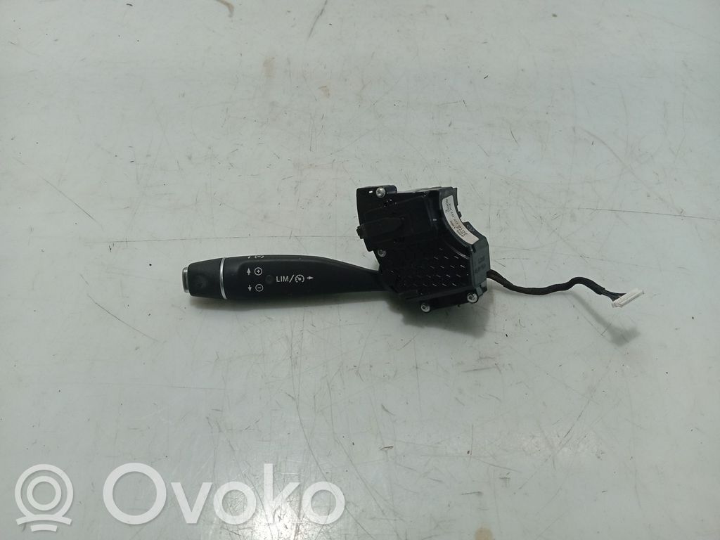 Mercedes-Benz A W176 Manetka / Przełącznik wycieraczek 