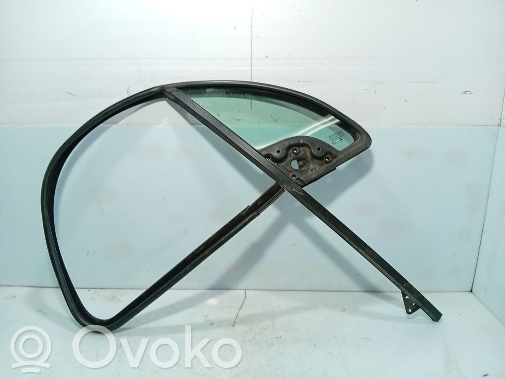 Front triangle window/glass   9202A1,9303H3,9300J5