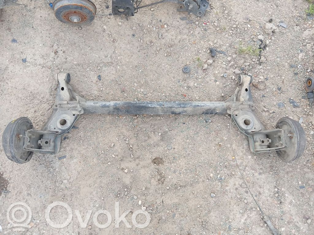 Opel Corsa B Eje trasero con reductor 