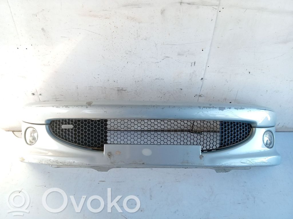 Peugeot 206 Parachoques delantero 
