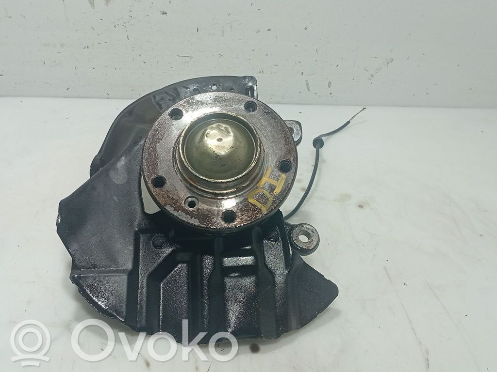 Achsschenkel vorne   31211096429