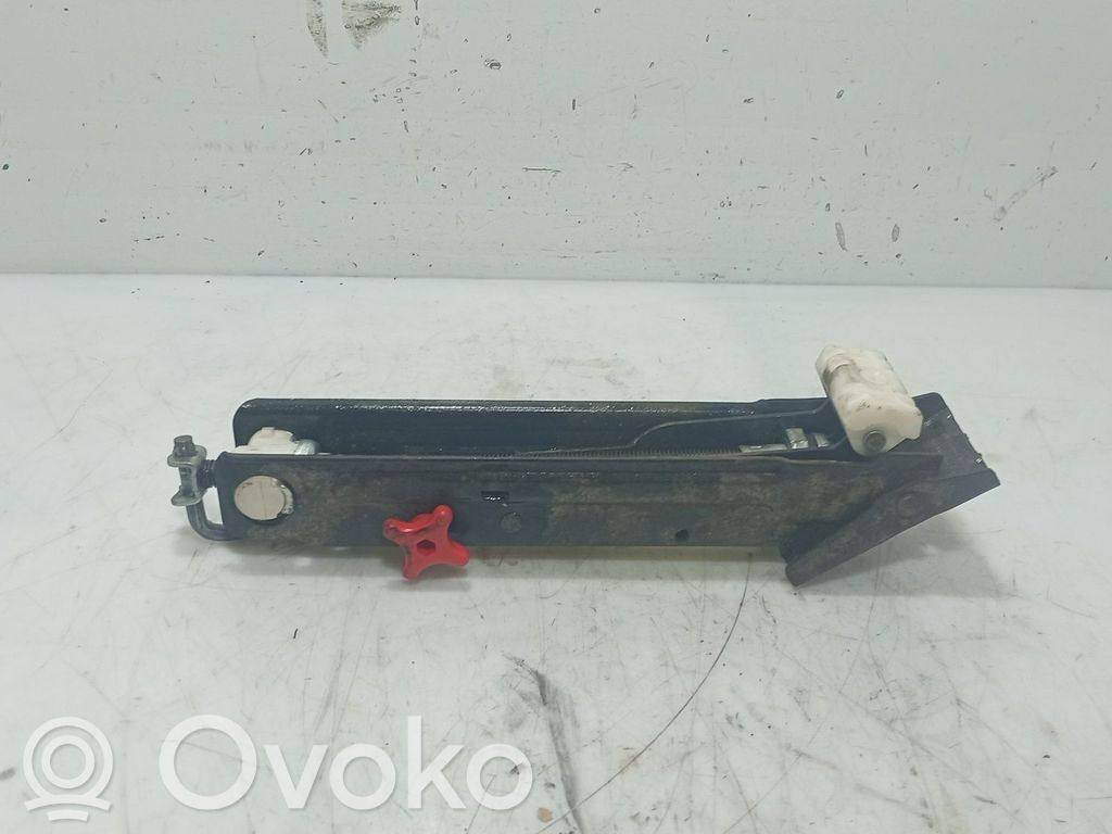 Domkrats   71106768319