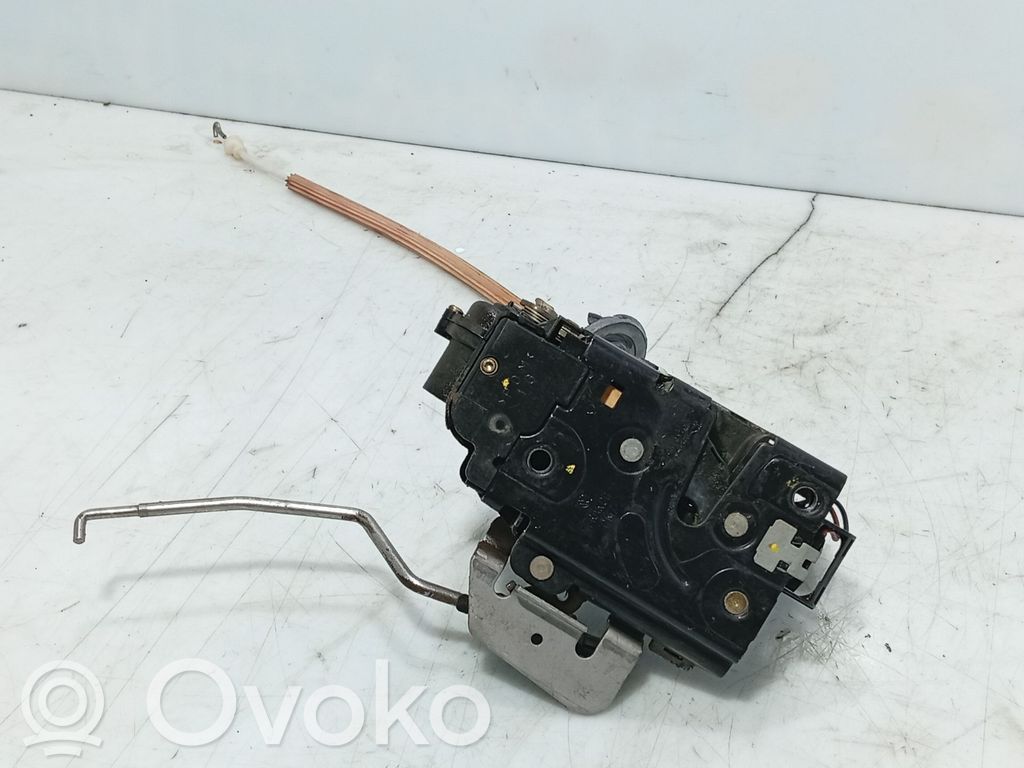 Audi A2 Front door lock 