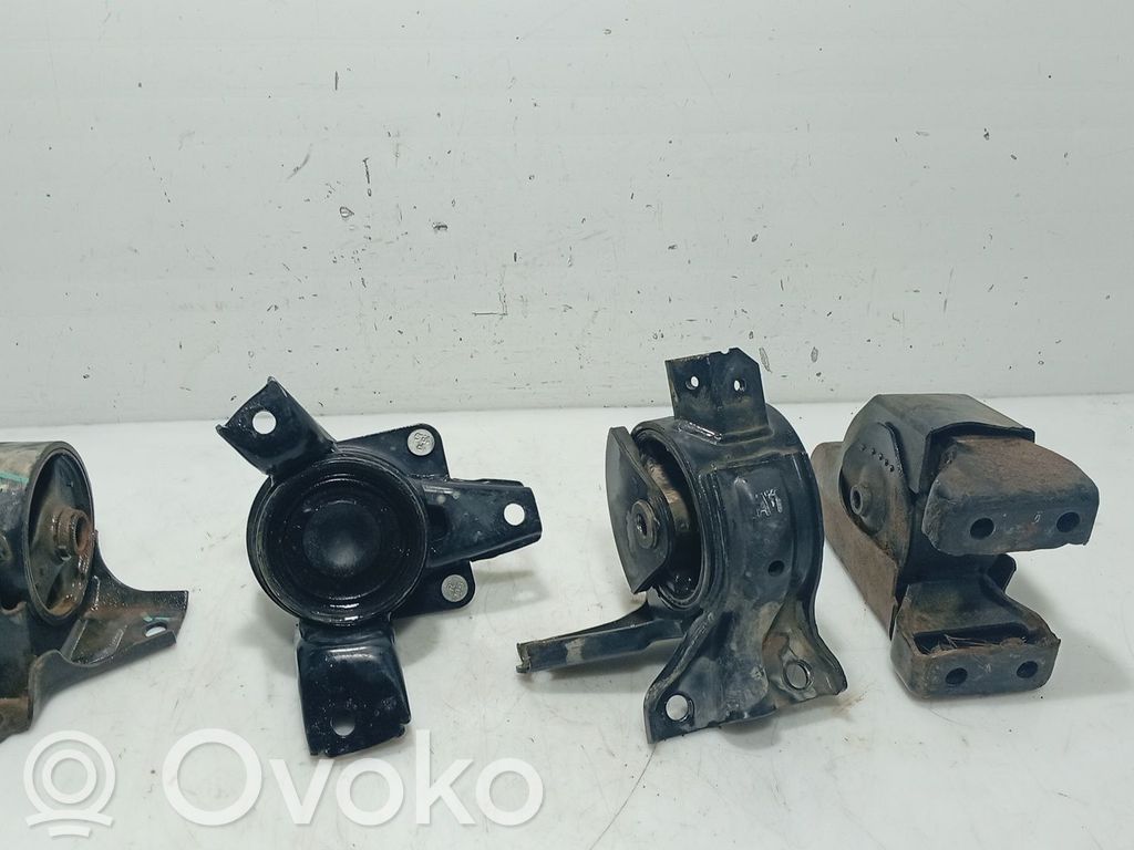 Wspornik / Mocowanie silnika   2191138170,219343K100,218923K000