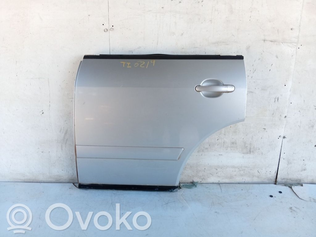 Takaovi   8Z0833051
