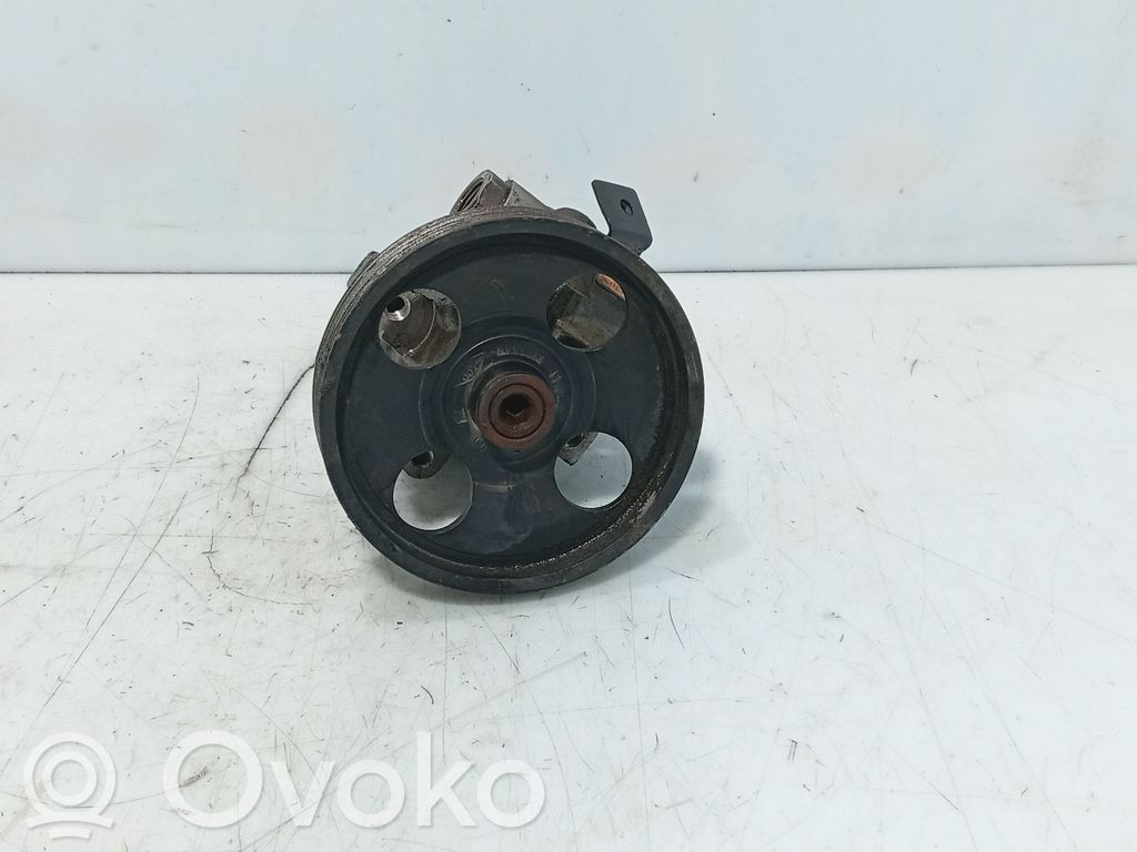 Mitsubishi Space Star Ohjaustehostimen pumppu 