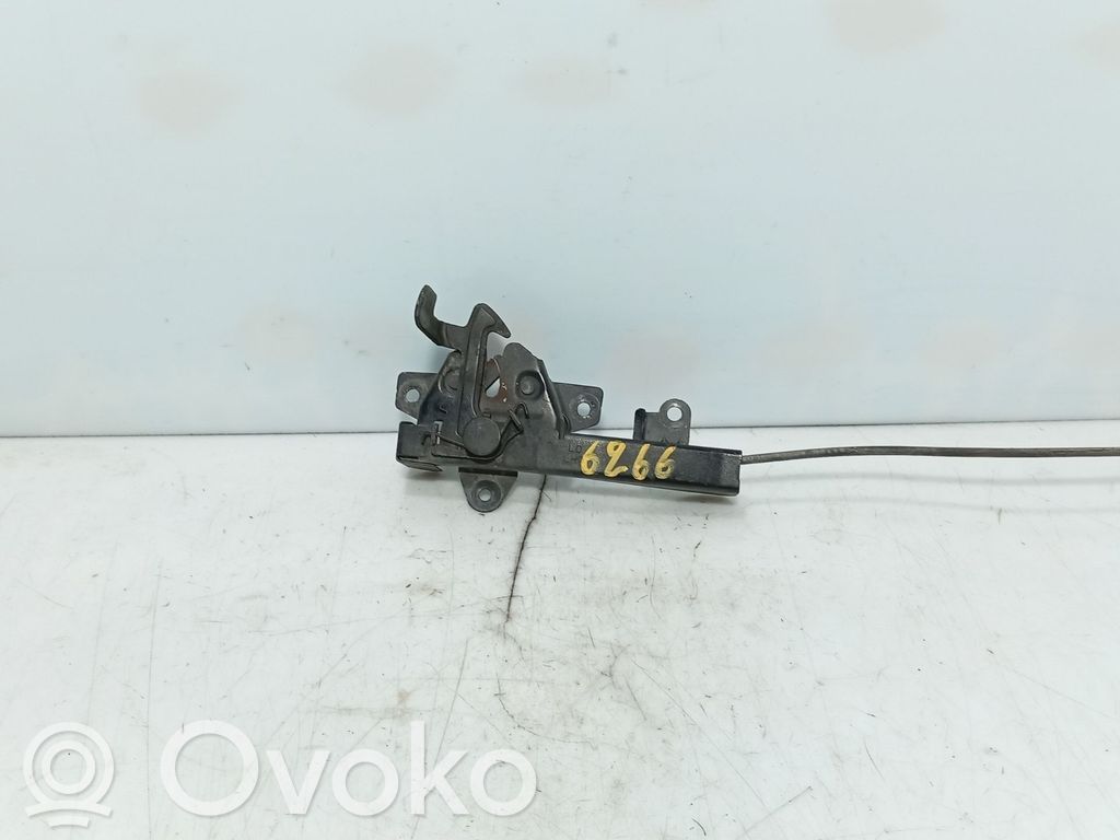 KIA Cerato Tie down hook / loop 