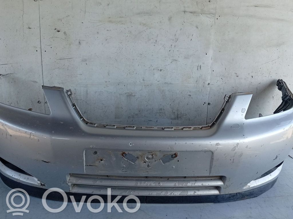 Toyota Corolla E120 E130 Parachoques delantero 