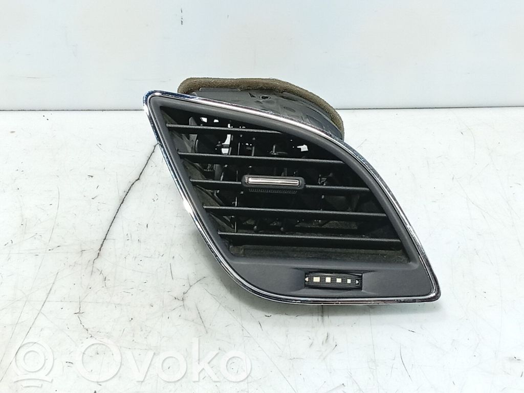 Seat Leon (5F) Atrapa chłodnicy / Grill 