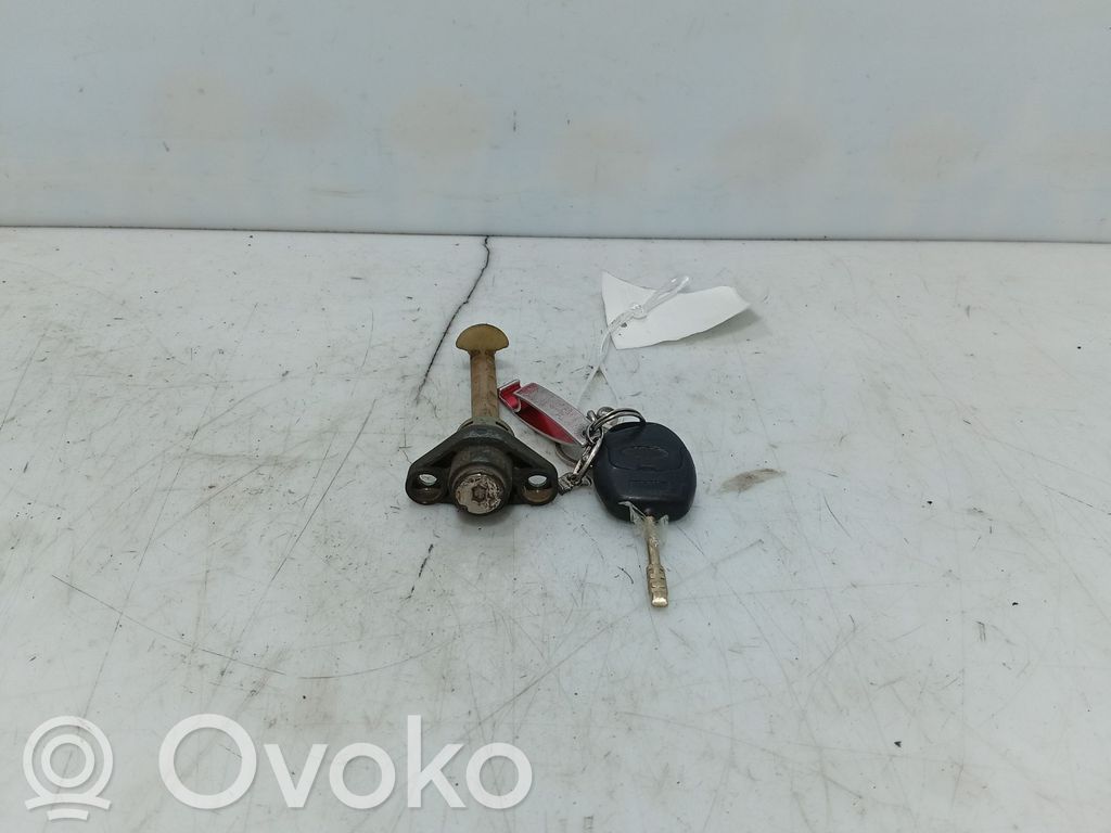 Ford Mondeo Mk III Cârlig/ureche fixare 
