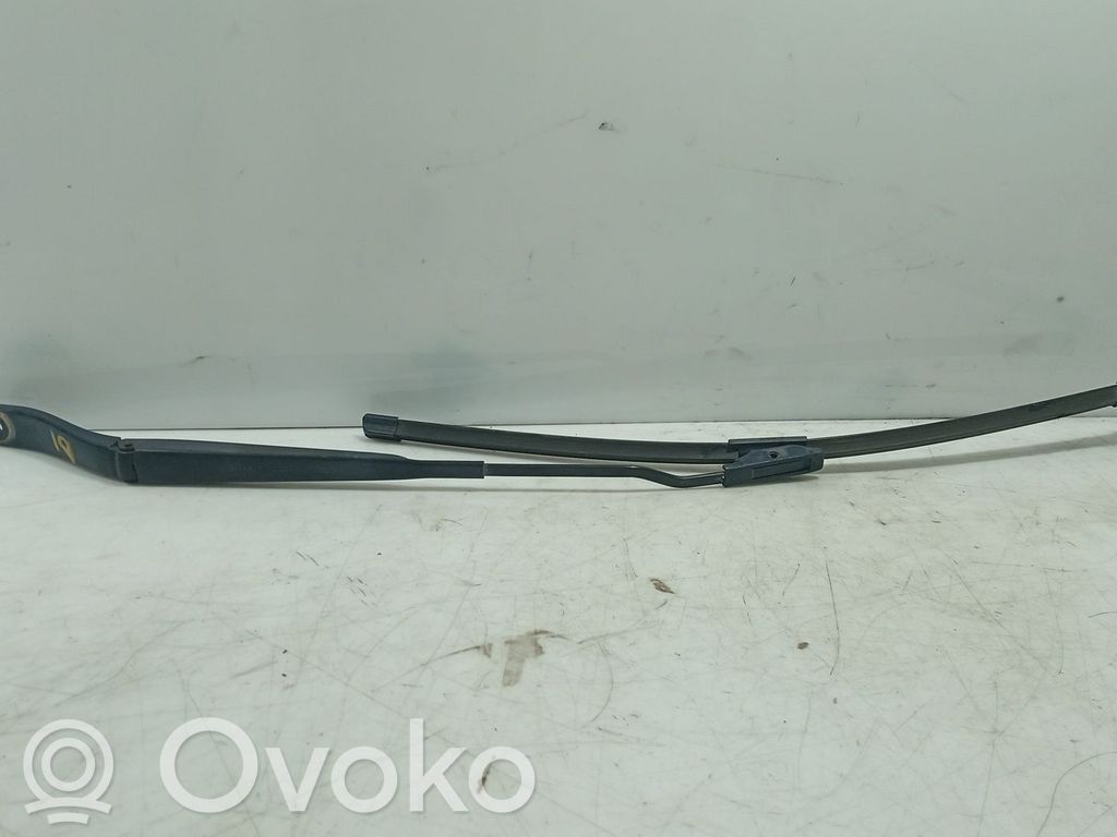 Citroen C3 Wischerarm vorne 
