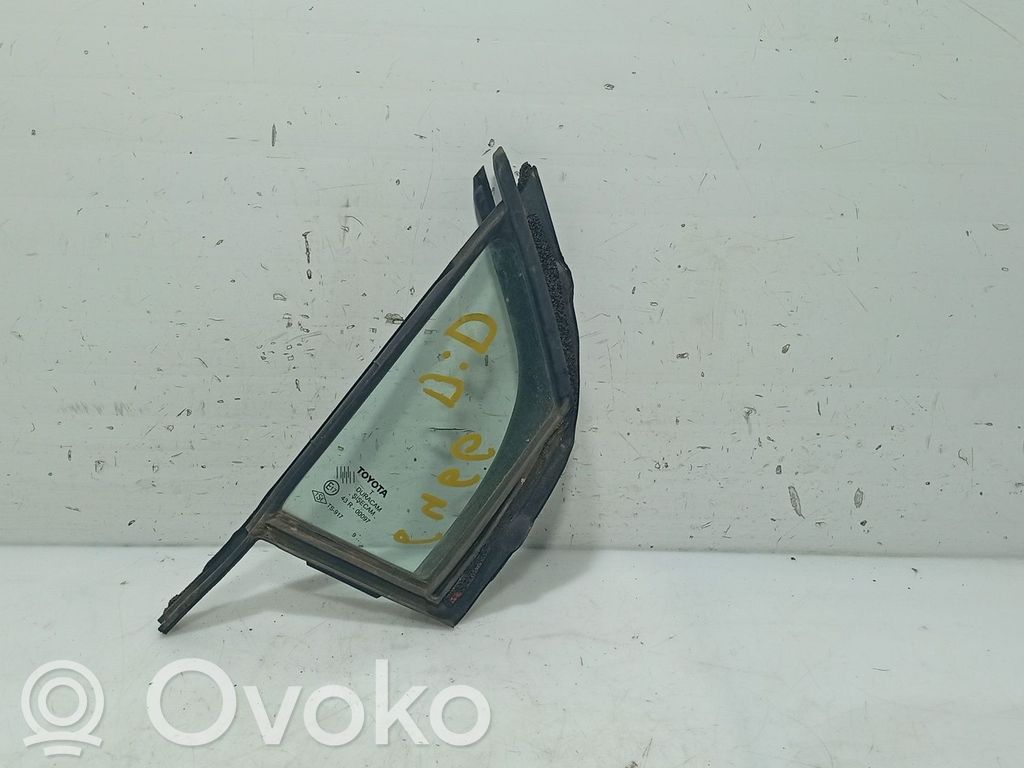 Toyota Yaris Geam triunghi față