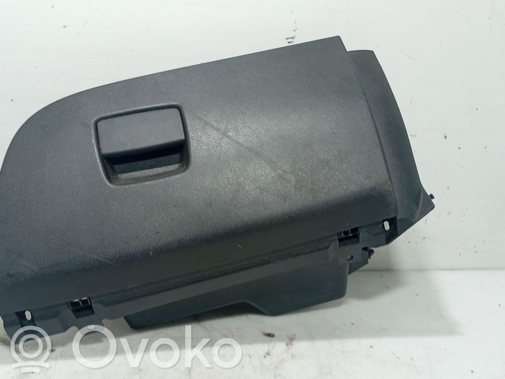 Opel Corsa E Handschuhfach 