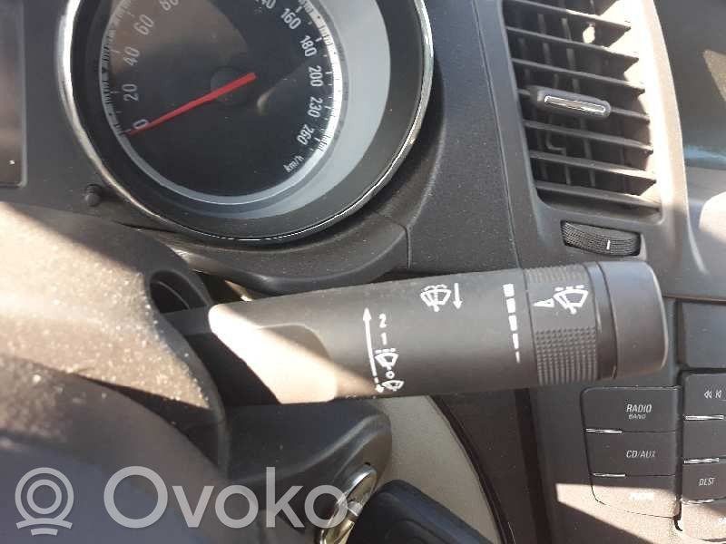 Opel Insignia A Pyyhkijän vipu 