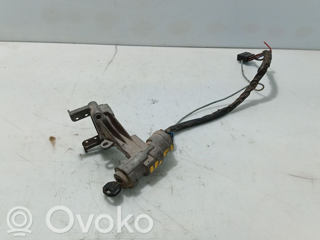 Mitsubishi Montero Verrouillage de commutateur d'allumage